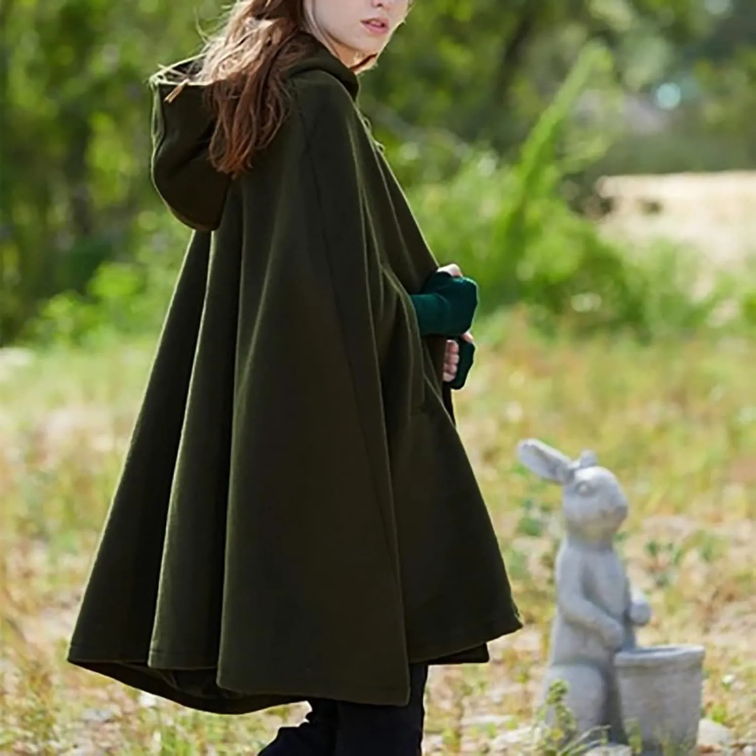tuduoms Women's Winter Hooded Cape Poncho Coat Wool Blend Short Cape Jacket Renaissance Witch Cosplay Cape Halloween Costumes
