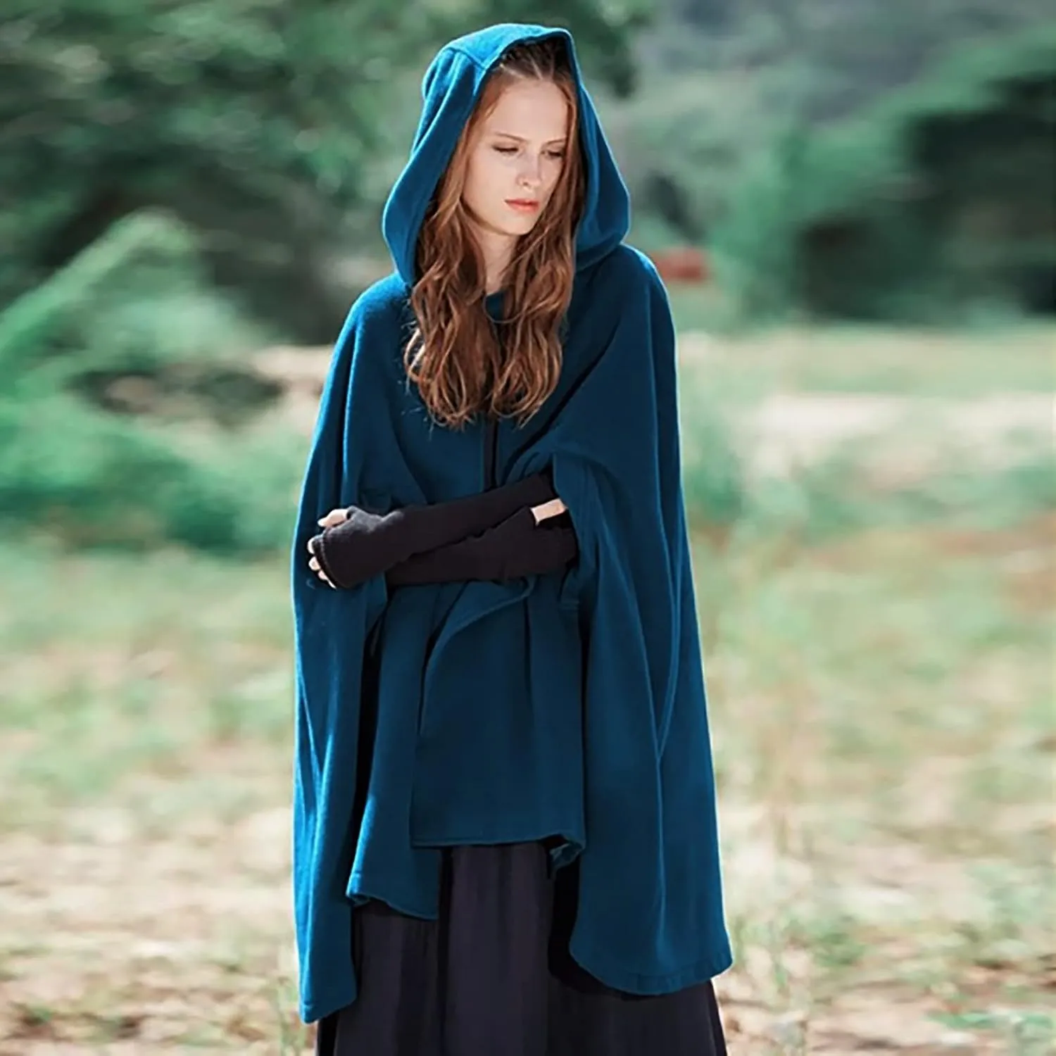 tuduoms Women's Winter Hooded Cape Poncho Coat Wool Blend Short Cape Jacket Renaissance Witch Cosplay Cape Halloween Costumes